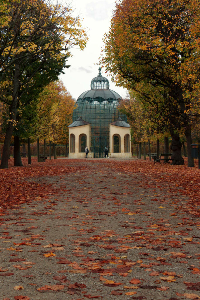 Taubenhaus im Schlosspark Schönbrunn