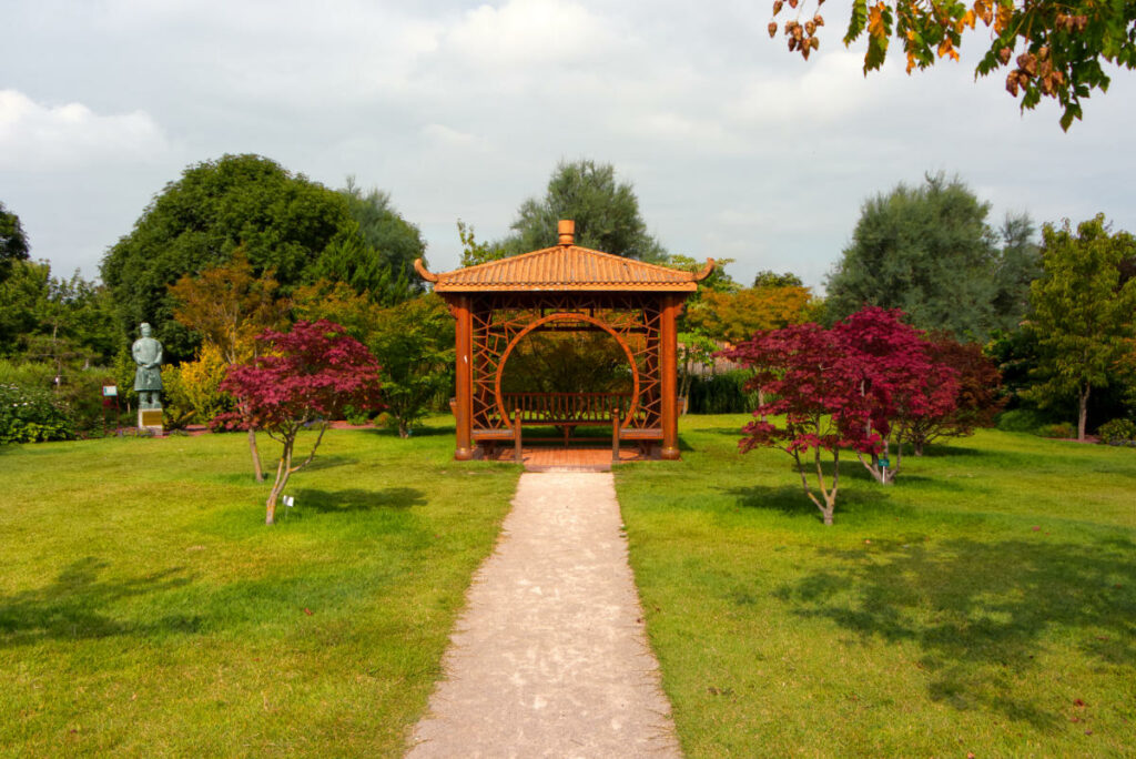 Pavillon im Indischen Garten