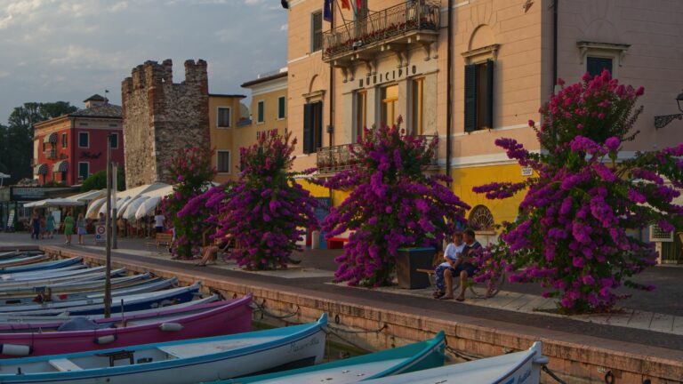 Bardolino: Ein malerischer Ort am Gardasee