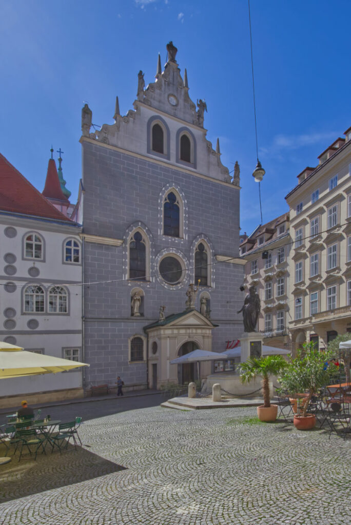 Franziskanerplatz gut belichtet bearbeitet