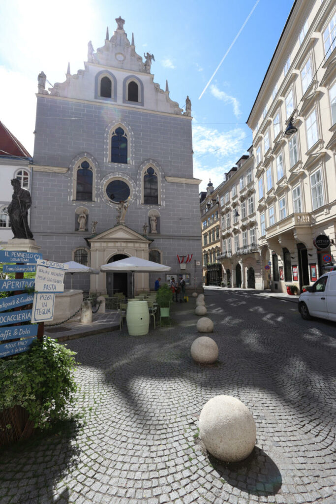 Franziskanerplatz mit Sonne unbearbeitet