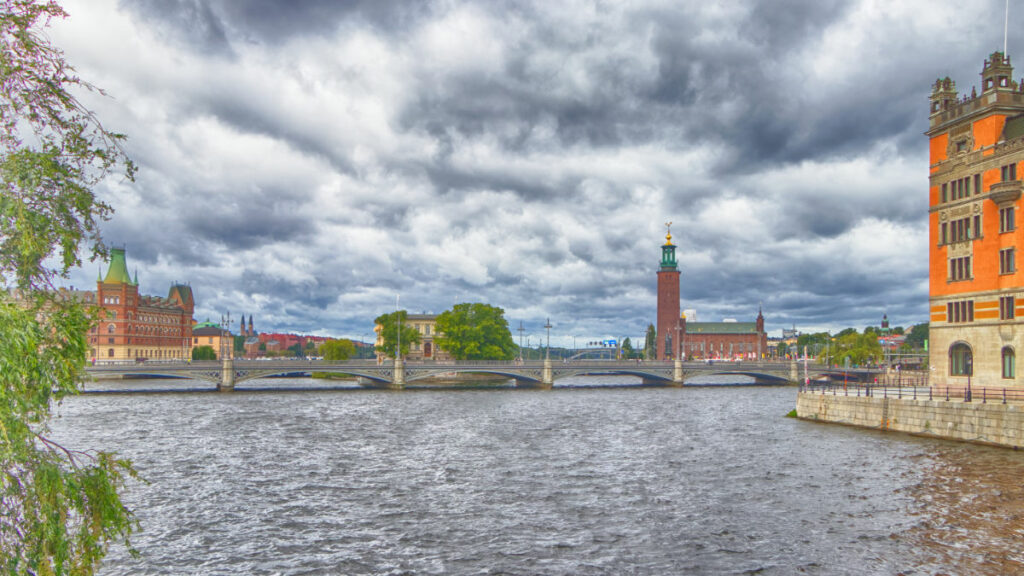 Rathaus und Vasabron