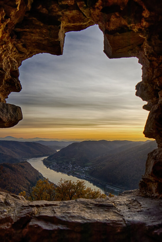 Blick von der Burgruine Aggstein auf die Donau