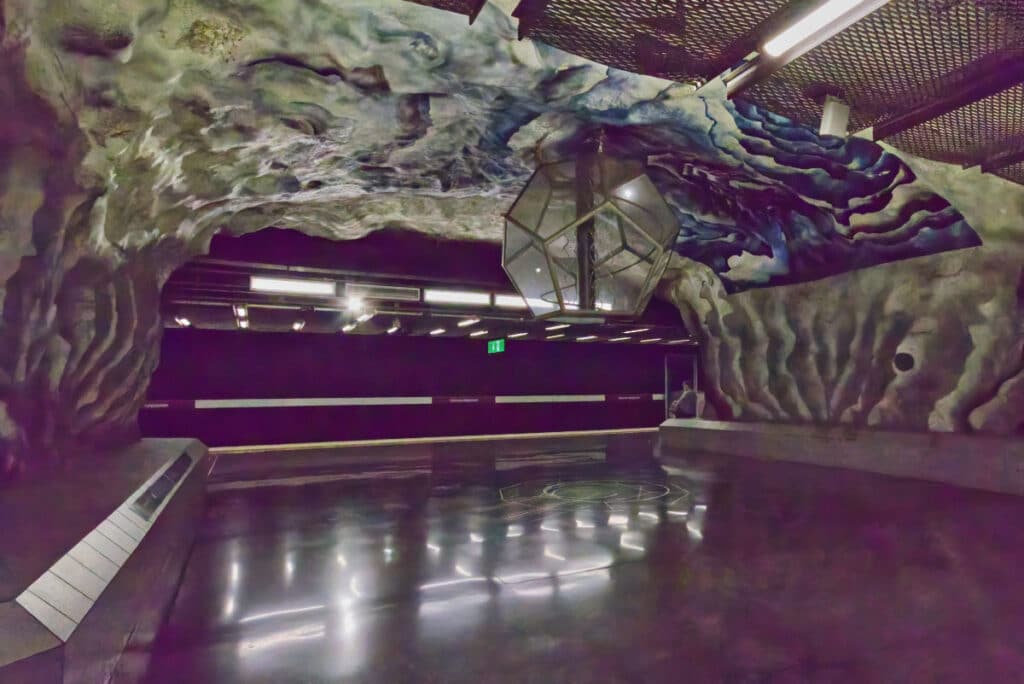 Tunnelbana-Station Tekniska Högskolan