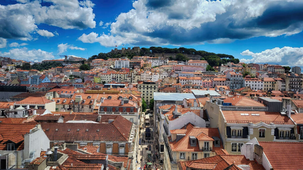 Elevador da Santa Justa - Aussicht auf das Castelo de São Jorge