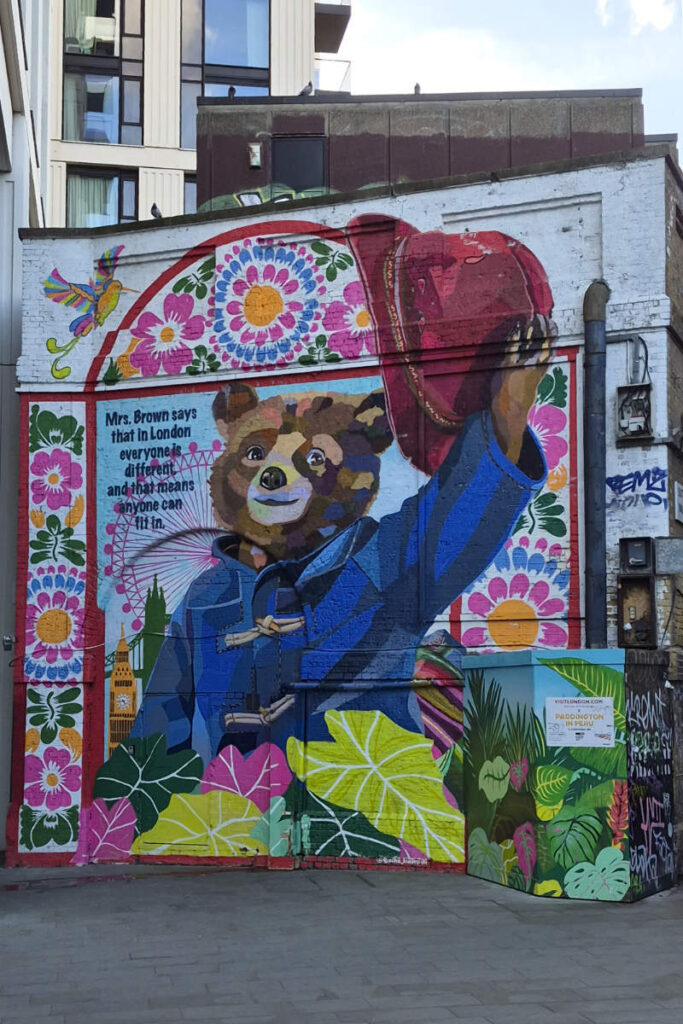 Paddington-Mural in der Nähe der Waterloo Station
