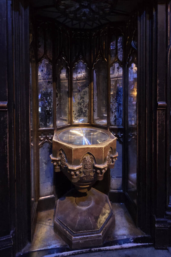 Das Denkarium in Dumbledores Büro der Harry Potter Studio Tour London.